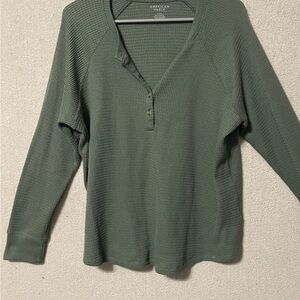AMERICAN EAGLE Waffle Knit Henley Sage